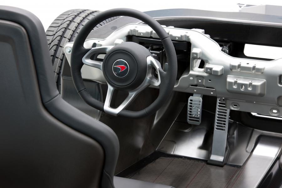  McLaren MP4-12C 2009 года  (фото 100 из 268)